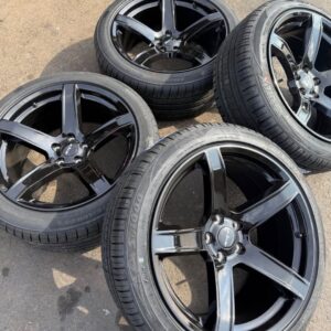 Dodge Challenger/charger Wheels & tires.